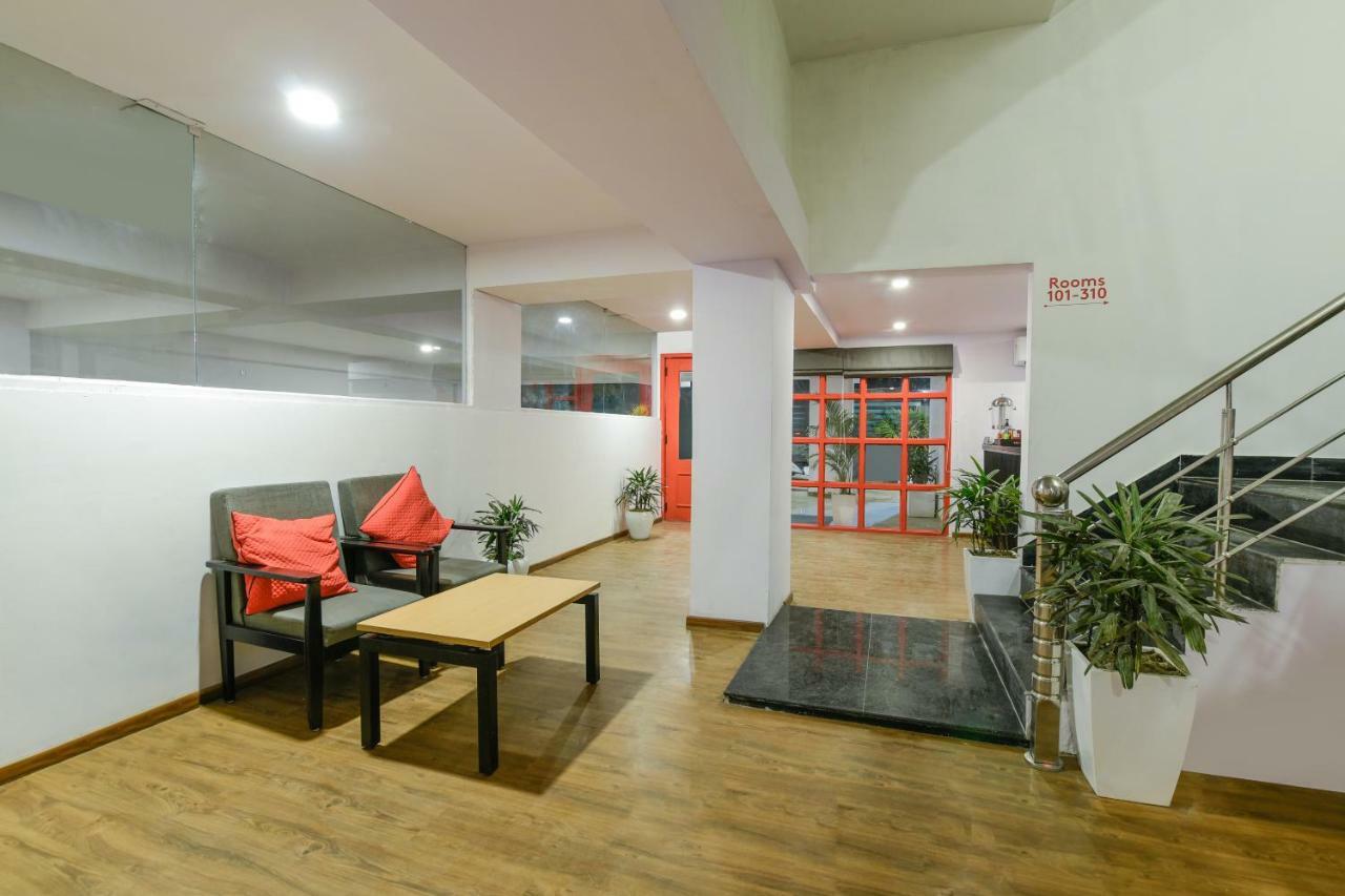 Oyo Townhouse 086 Pankha Road Hotel New Delhi Exterior foto